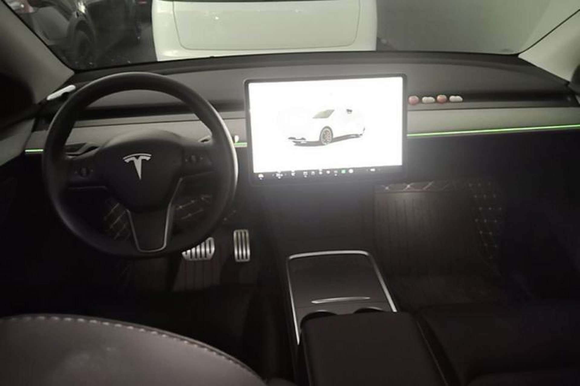 Used Tesla Model Y 2023 High-Performance All-Wheel-Drive Version Center Console