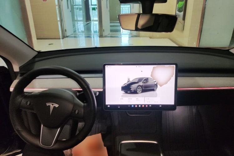 Used Tesla Model Y 2023 Rear-Wheel-Drive Version Center Console