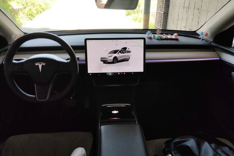 Used Tesla Model Y 2023 Rear-Wheel-Drive Version Center Console