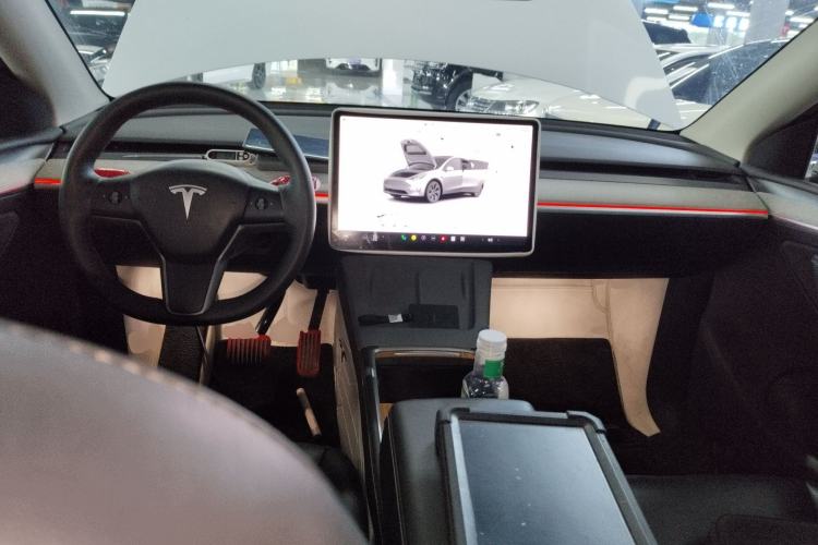 Used Tesla Model Y 2023 Rear-Wheel-Drive Version Center Console