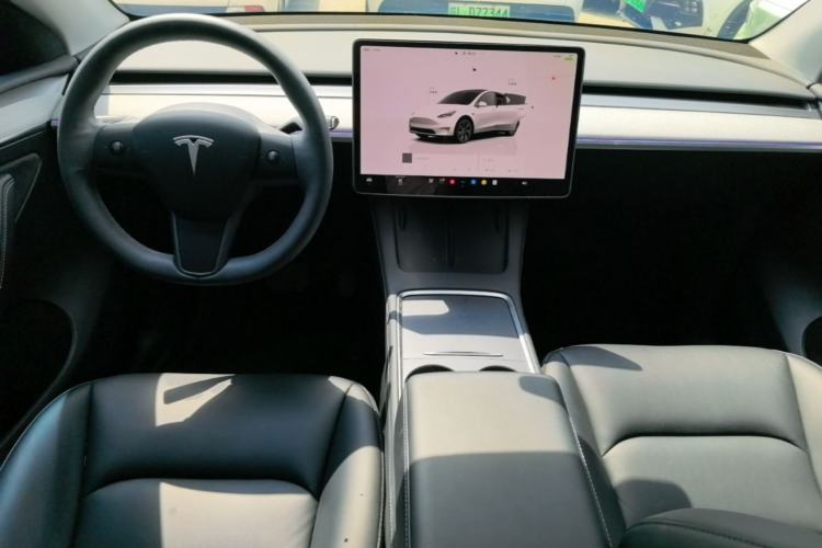 Used Tesla Model Y 2023 Rear-Wheel-Drive Version Center Console