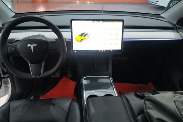 Used Tesla Model Y 2023 Rear-Wheel-Drive Version Center Console