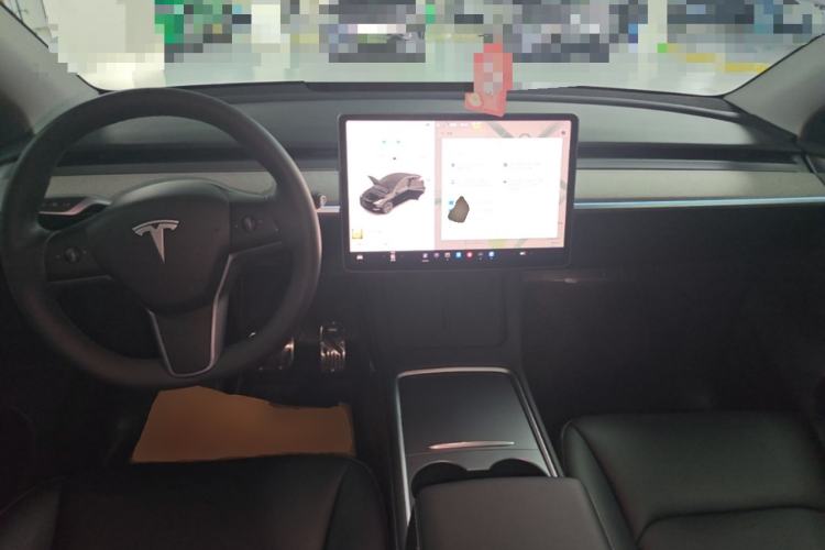 Used Tesla Model Y 2023 Rear-Wheel-Drive Version Center Console