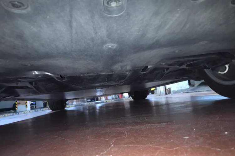 Used Tesla Model Y 2023 Long-Range All-Wheel-Drive Version Chassis Front