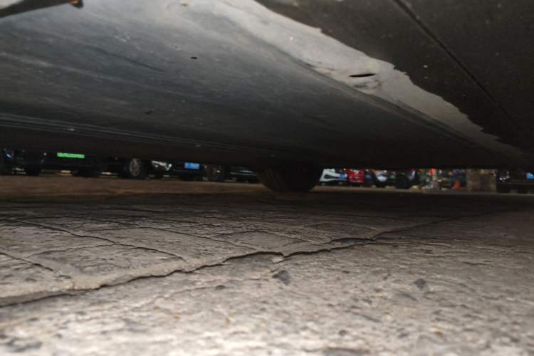 Used Tesla Model Y 2023 Rear-Wheel-Drive Version Chassis Front Left