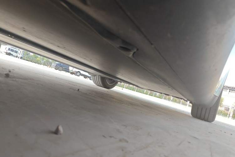 Used Tesla Model Y 2023 Rear-Wheel-Drive Version Chassis Front Left