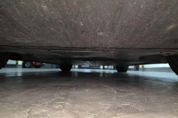 Used Tesla Model Y 2023 High-Performance All-Wheel-Drive Version Chassis Front
