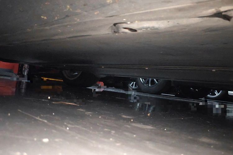 Used Tesla Model Y 2023 Long-Range All-Wheel-Drive Version Chassis Front Right