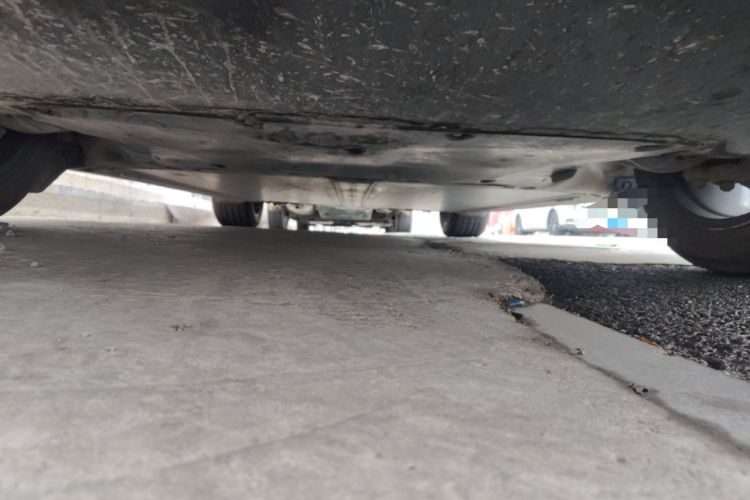 Used Tesla Model Y 2023 Long-Range All-Wheel-Drive Version Chassis Front