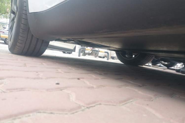 Used Tesla Model Y 2023 Long-Range All-Wheel-Drive Version Chassis Rear Right