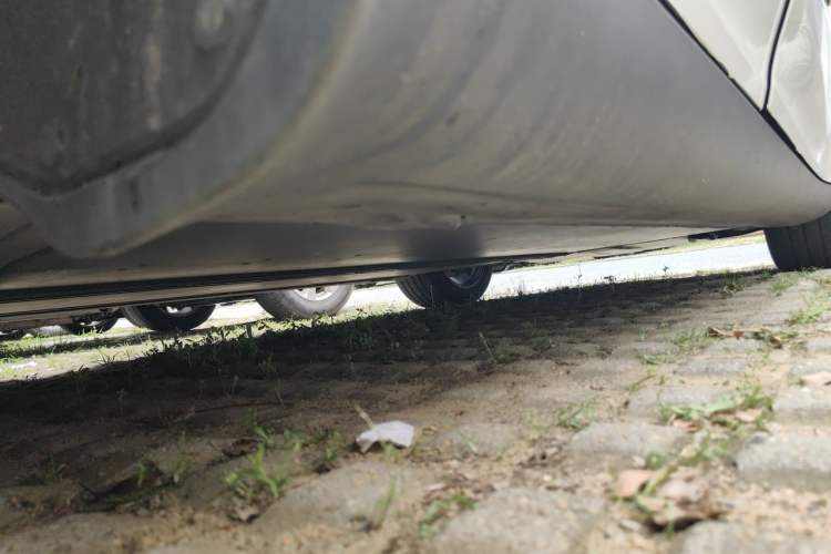 Used Tesla Model Y 2023 Rear-Wheel-Drive Version Chassis Rear Right