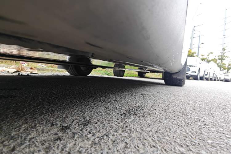 Used Tesla Model Y 2023 Rear-Wheel-Drive Version Chassis Rear Right