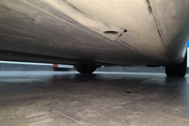 Used Tesla Model Y 2023 High-Performance All-Wheel-Drive Version Chassis Rear Right