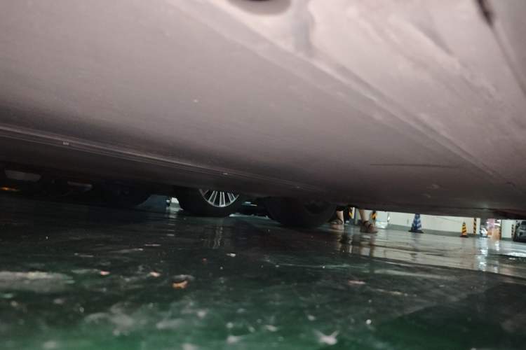 Used Tesla Model Y 2023 Rear-Wheel-Drive Version Chassis Rear Right