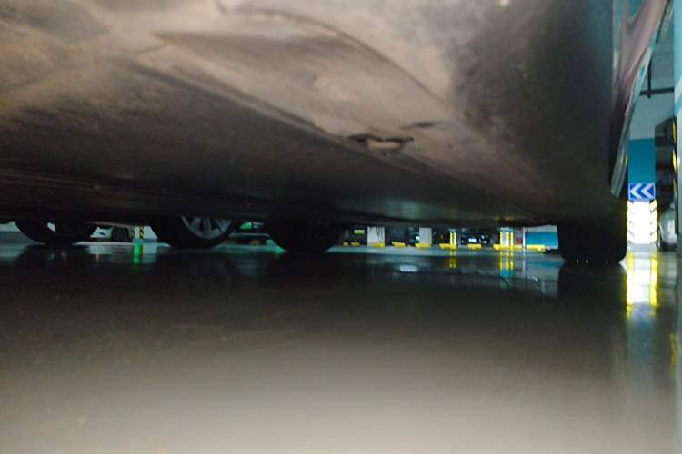 Used Tesla Model Y 2023 Rear-Wheel-Drive Version Chassis Rear Right