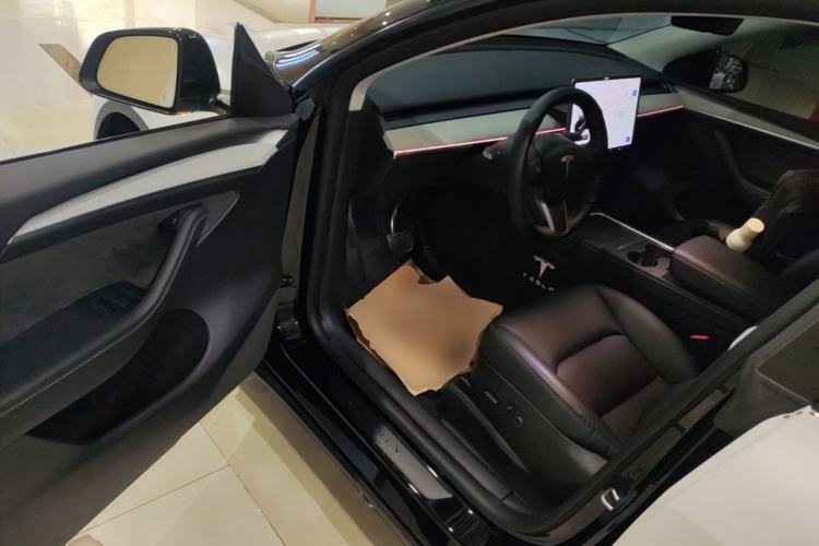 Used Tesla Model Y 2023 Rear-Wheel-Drive Version Driver Seat