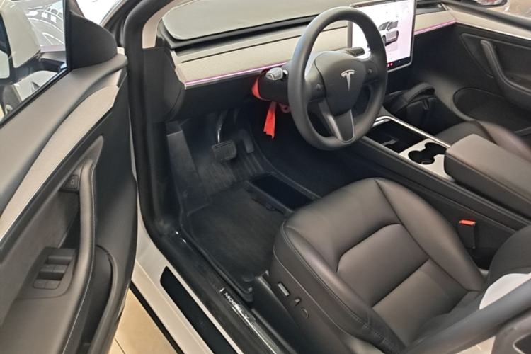 Used Tesla Model Y 2023 Rear-Wheel-Drive Version Driver Seat