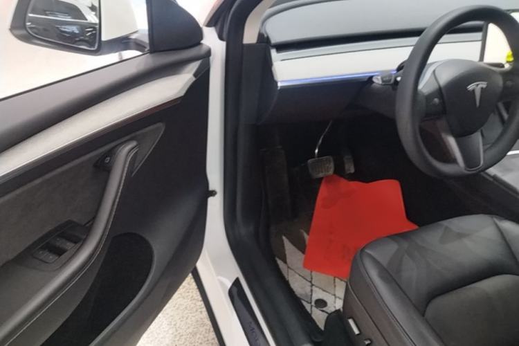 Used Tesla Model Y 2023 Rear-Wheel-Drive Version Driver Seat