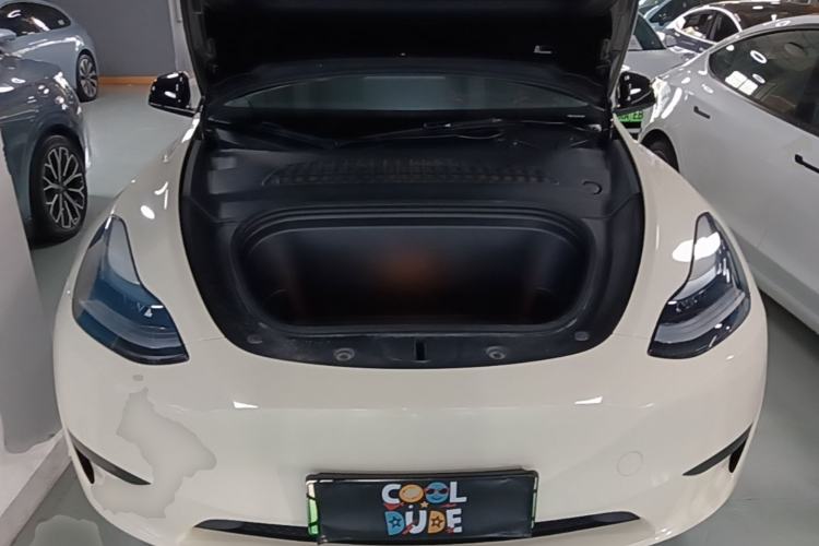 Used Tesla Model Y 2023 Rear-Wheel-Drive Version Engine Bay