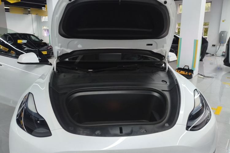 Used Tesla Model Y 2023 Rear-Wheel-Drive Version Engine Bay