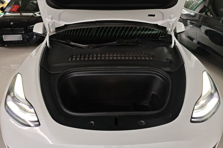 Used Tesla Model Y 2023 Rear-Wheel-Drive Version Engine Bay