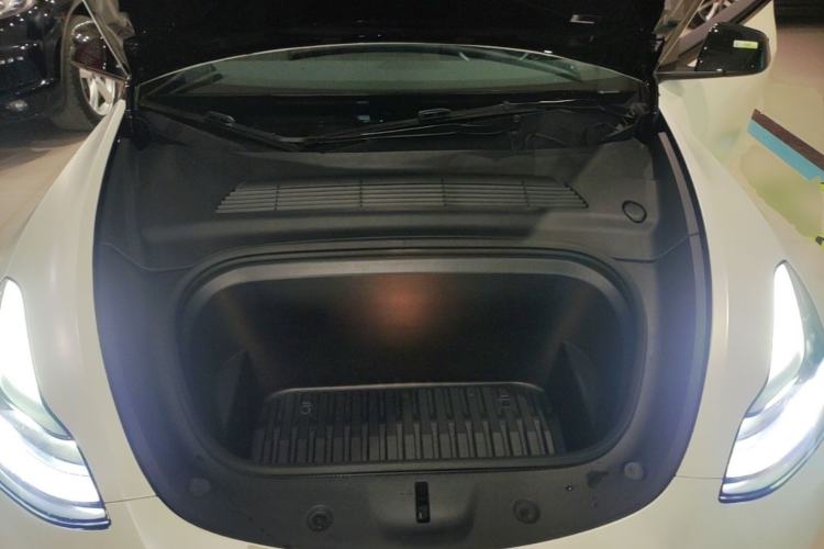 Used Tesla Model Y 2023 Rear-Wheel-Drive Version Engine Bay