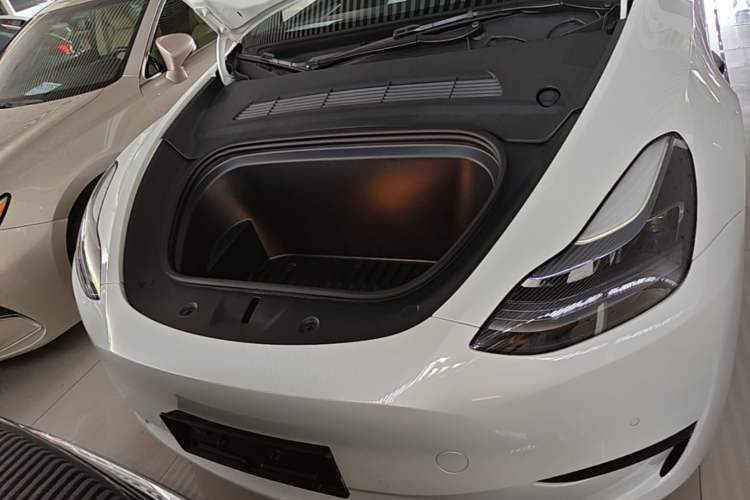 Used Tesla Model Y 2023 Rear-Wheel-Drive Version Engine Bay