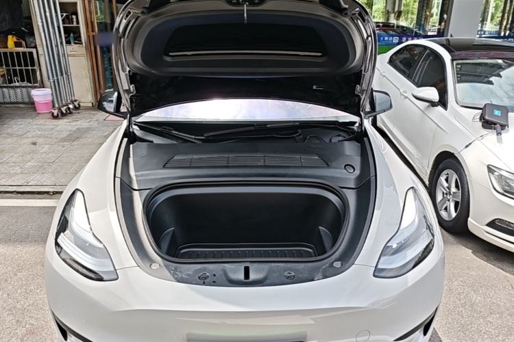 Used Tesla Model Y 2023 Rear-Wheel-Drive Version Engine Bay