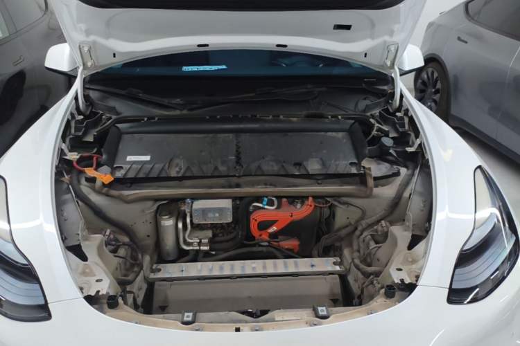 Used Tesla Model Y 2023 Rear-Wheel-Drive Version Engine Bay