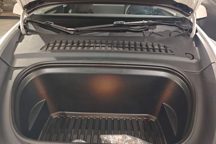 Used Tesla Model Y 2023 Long-Range All-Wheel-Drive Version Engine Bay