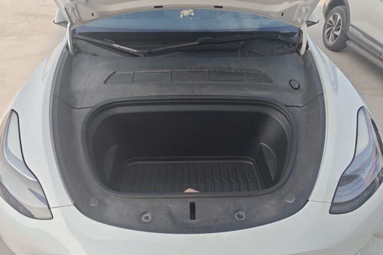 Used Tesla Model Y 2023 Rear-Wheel-Drive Version Engine Bay