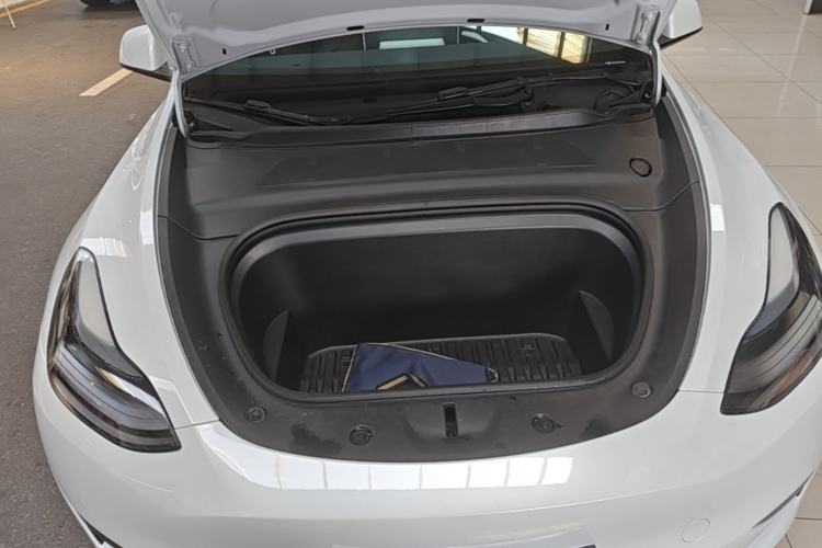 Used Tesla Model Y 2023 Rear-Wheel-Drive Version Engine Bay