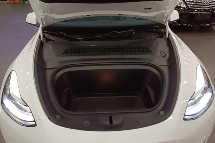 Used Tesla Model Y 2023 High-Performance All-Wheel-Drive Version Engine Bay