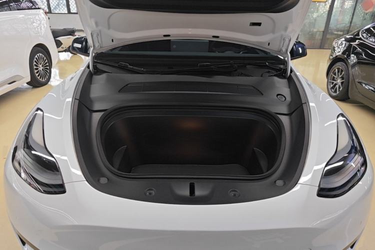 Used Tesla Model Y 2023 Rear-Wheel-Drive Version Engine Bay