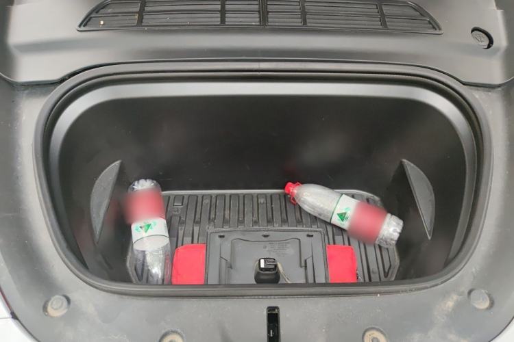 Used Tesla Model Y 2023 Rear-Wheel-Drive Version Engine Bay