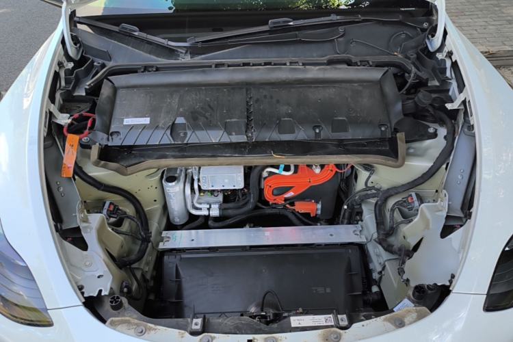 Used Tesla Model Y 2023 Rear-Wheel-Drive Version Engine Bay
