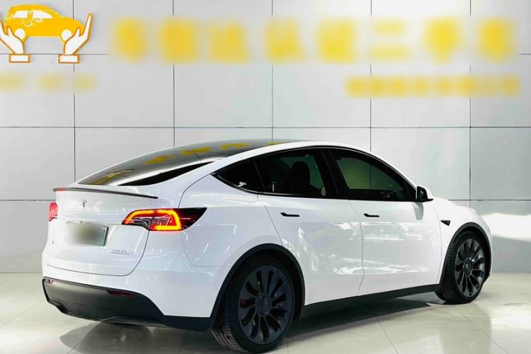 Used Tesla Model Y 2023 High-Performance All-Wheel-Drive Version Exterior 1