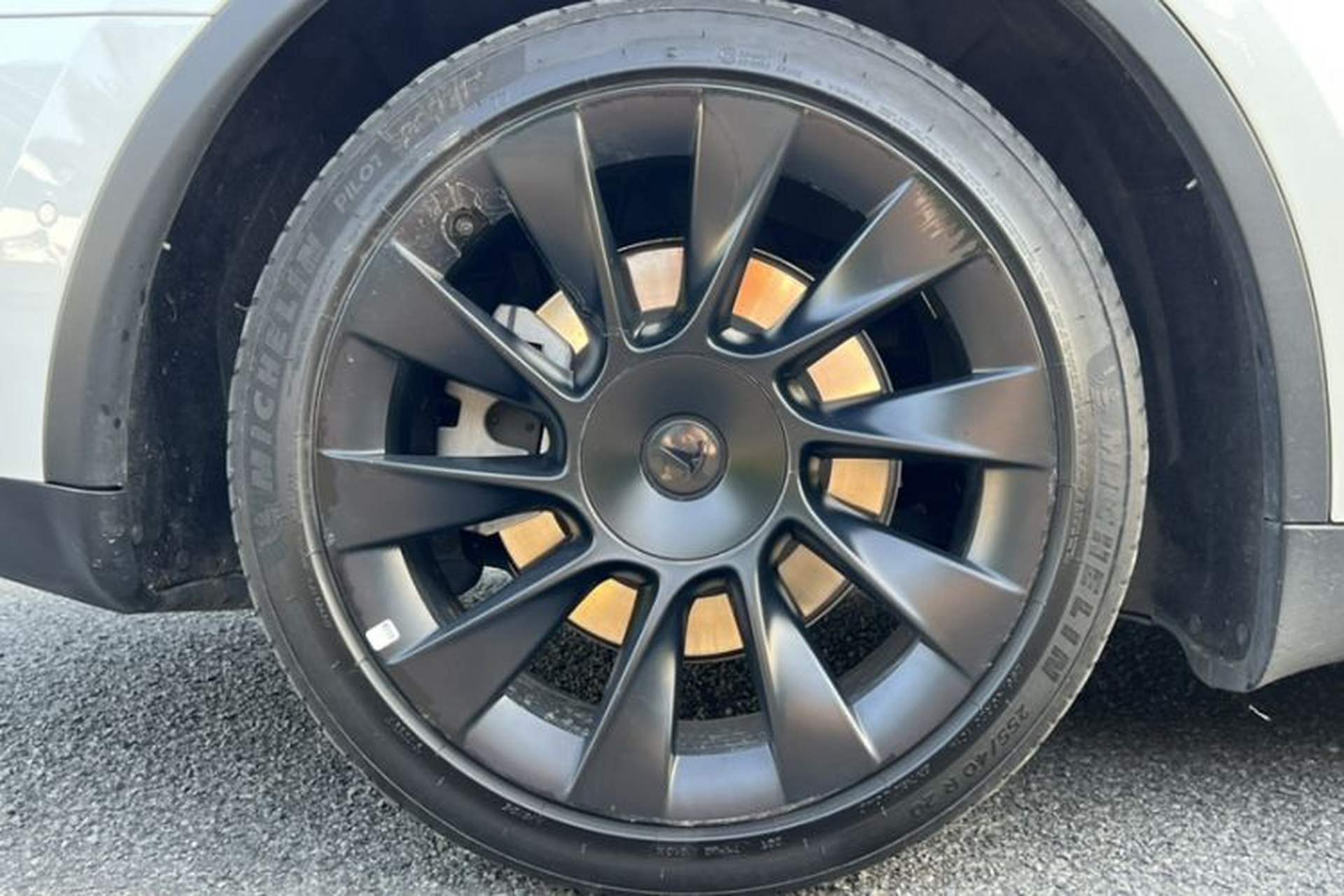 Used Tesla Model Y 2023 Rear-Wheel-Drive Version Exterior 1