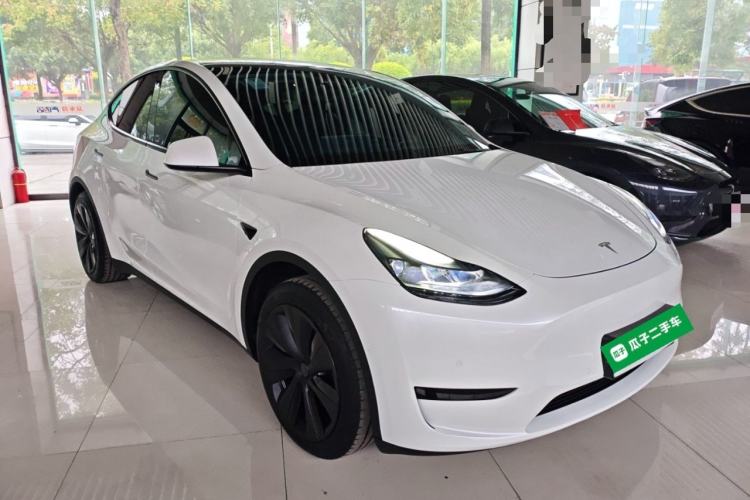 Used Tesla Model Y 2023 Rear-Wheel-Drive Version Exterior 2