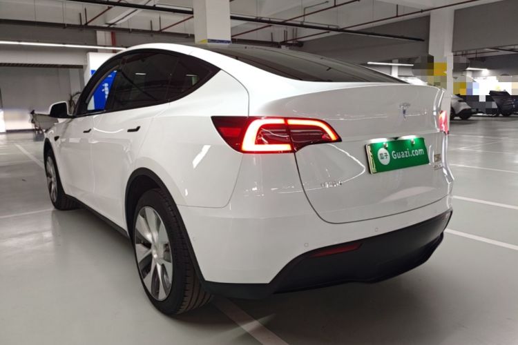 Used Tesla Model Y 2023 Long-Range All-Wheel-Drive Version Exterior 2