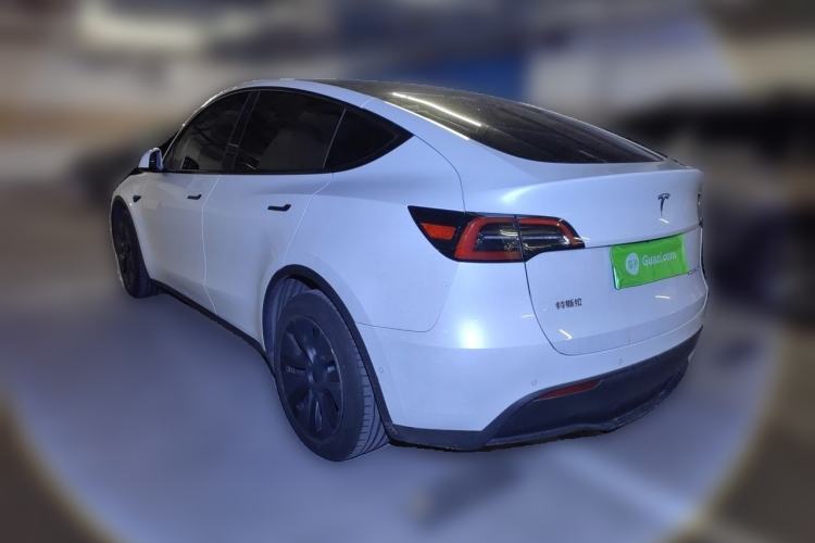 Used Tesla Model Y 2023 Long-Range All-Wheel-Drive Version Exterior 2