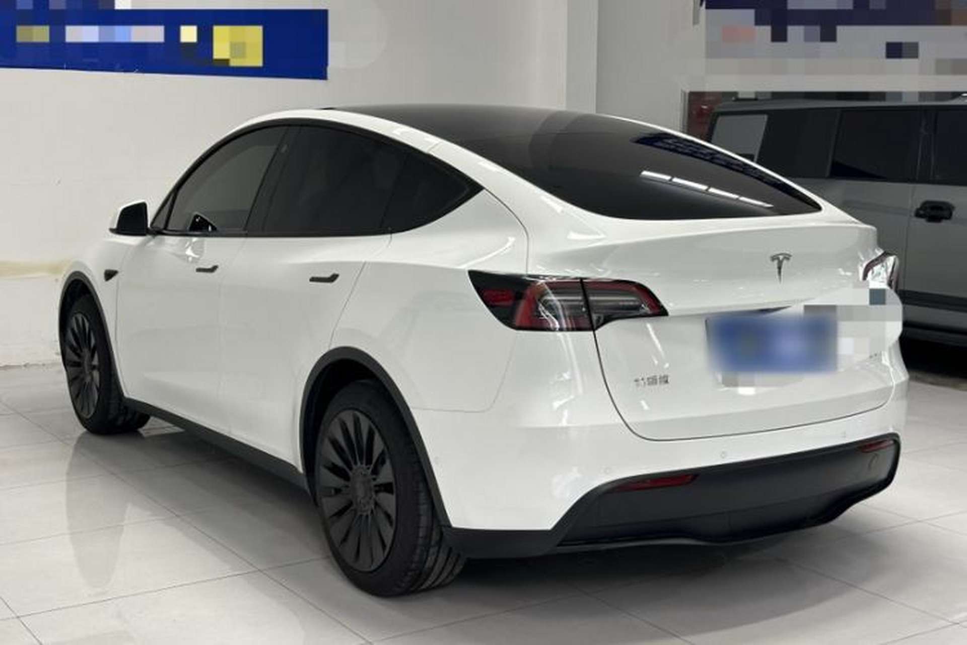 Used Tesla Model Y 2023 Rear-Wheel-Drive Version Exterior 3
