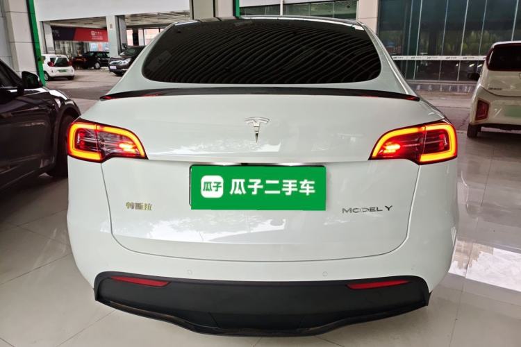 Used Tesla Model Y 2023 Rear-Wheel-Drive Version Exterior 4