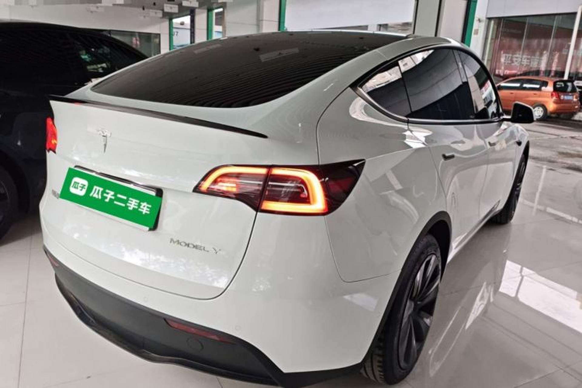 Used Tesla Model Y 2023 Rear-Wheel-Drive Version Exterior 5