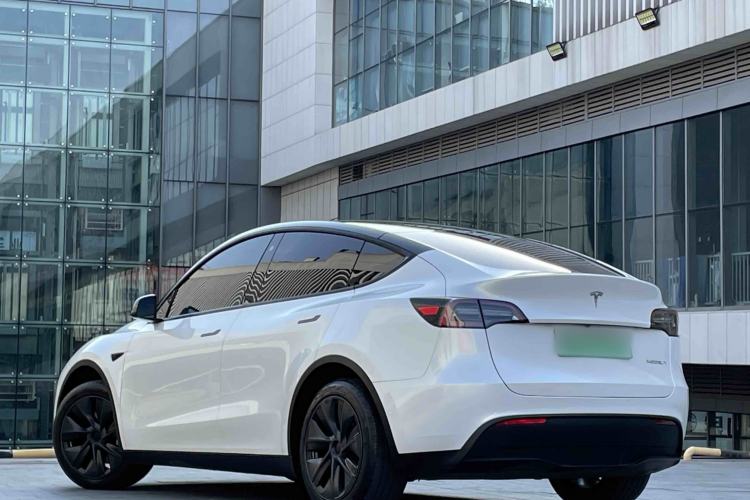 Used Tesla Model Y 2023 Rear-Wheel-Drive Version Exterior 5
