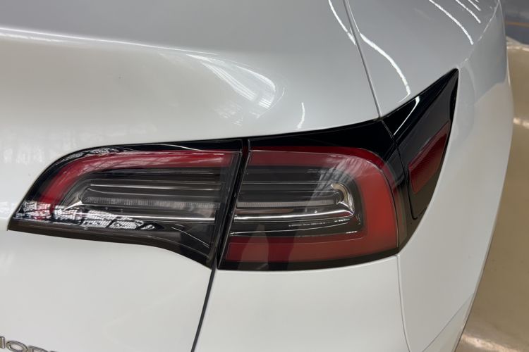 Used Tesla Model Y 2023 Rear-Wheel-Drive Version Exterior 5