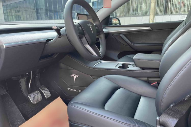 Used Tesla Model Y 2023 Rear-Wheel-Drive Version Exterior 6