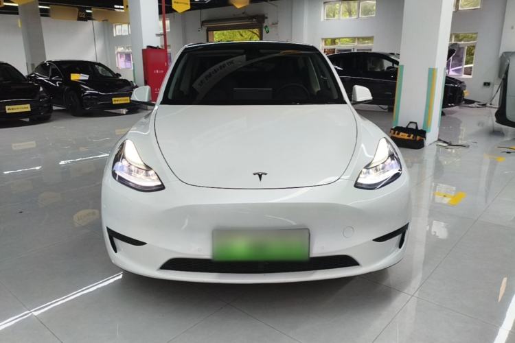 Used Tesla Model Y 2023 Rear-Wheel-Drive Version Front