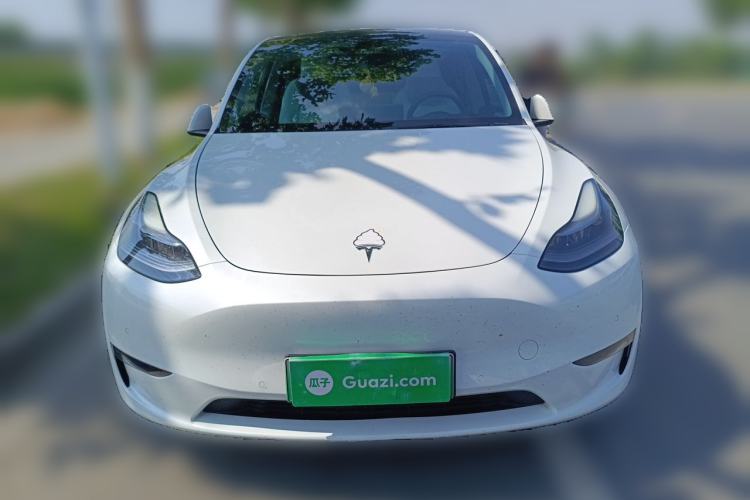 Used Tesla Model Y 2023 Long-Range All-Wheel-Drive Version Front