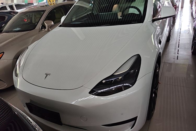 Used Tesla Model Y 2023 Rear-Wheel-Drive Version Front